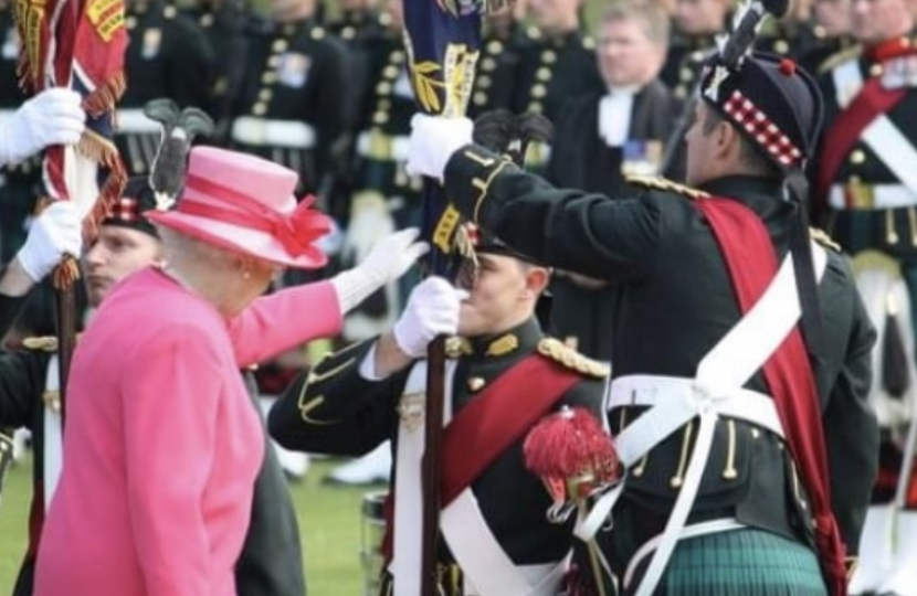 HM the Queen and Ed McGuinness