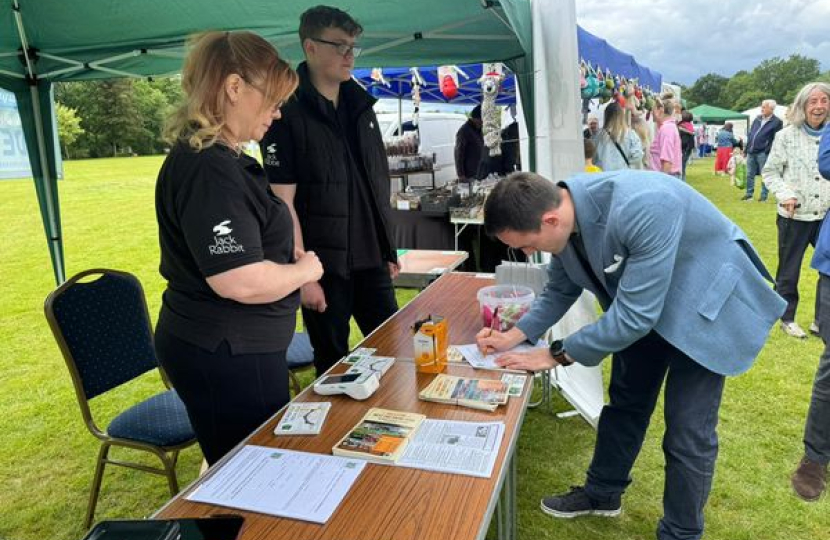 Ed McGuinness at West End Fayre